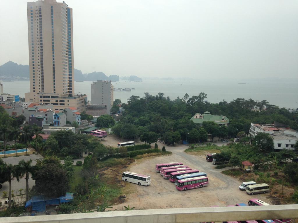 Kim Tien Hotel Ha Long Exterior photo